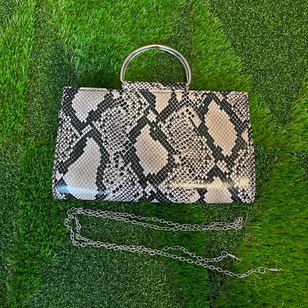 Hand bag